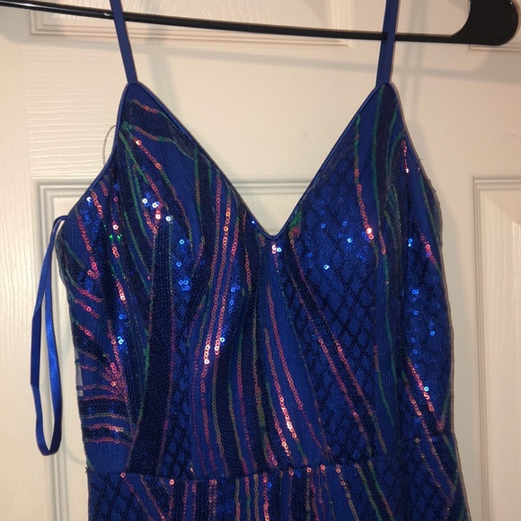Blue sequence prom dress, heart shaped top with spaghetti straps - Picture 1 of 4